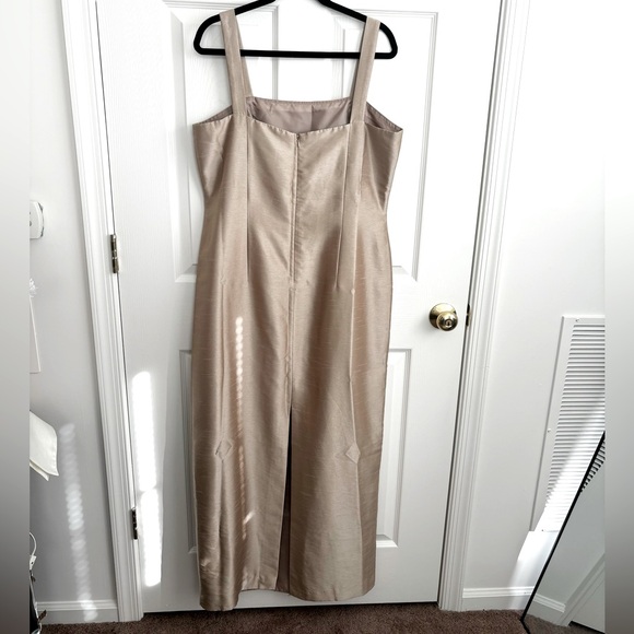 NWOT CACHE’ SATIN CHAMPAGNE MAXI LENGTH FORMAL FULLY LINED FORMAL  DRESS. SZ 16 - Picture 3 of 13